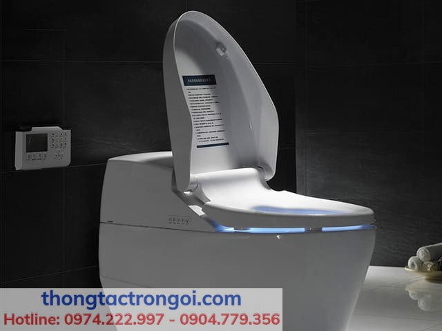 Bồn cầu thông minh tích hợp nhiều tính năng tiện nghi
